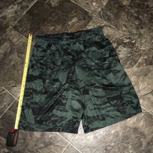 Men’s Nike elite shorts size large
